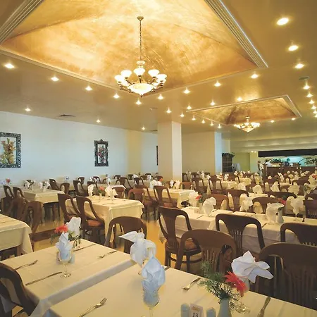 Dit Majestic Beach Resort 